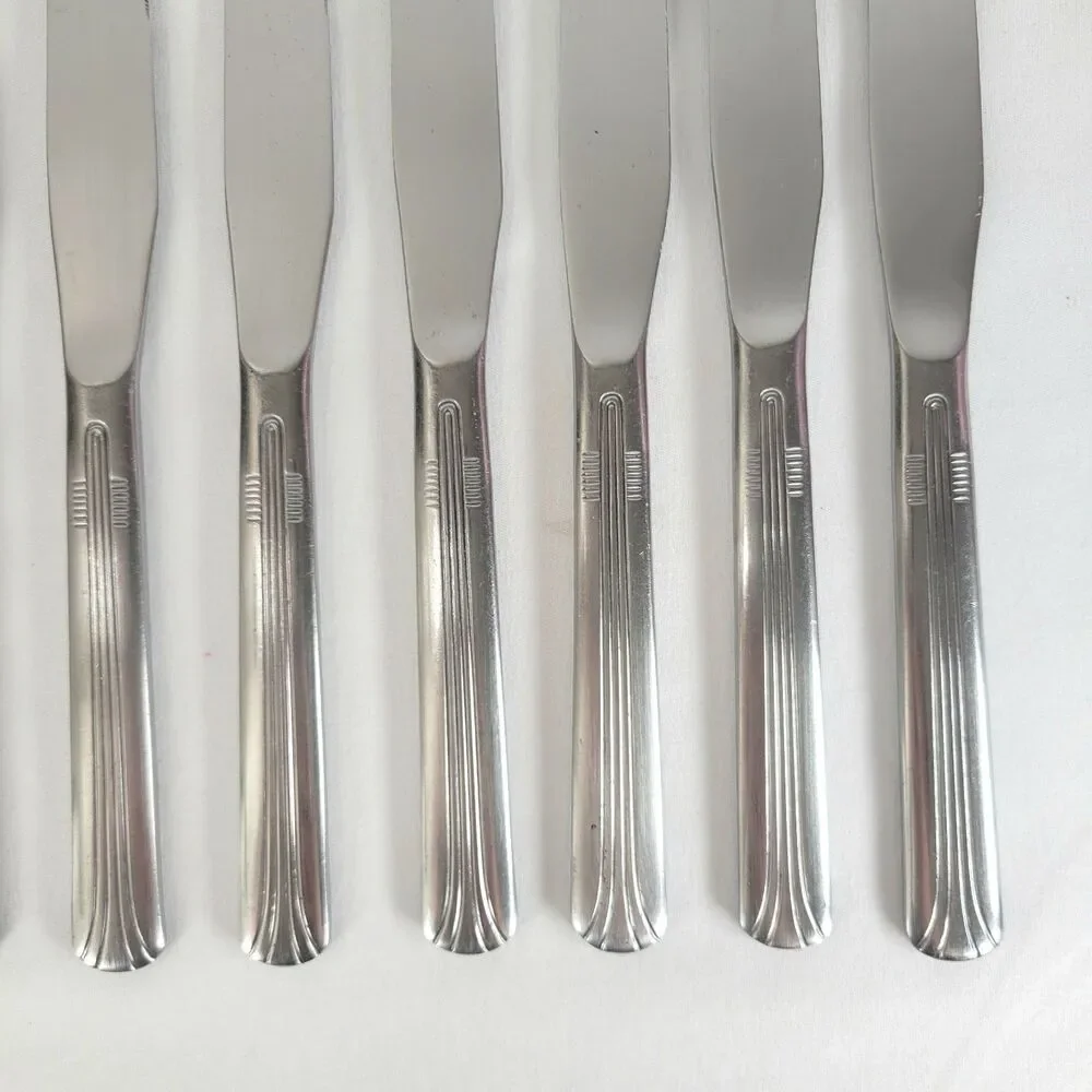 International Silco Empire Stainless Flatware Knife Set 10 Dinner Knives USA 8.5